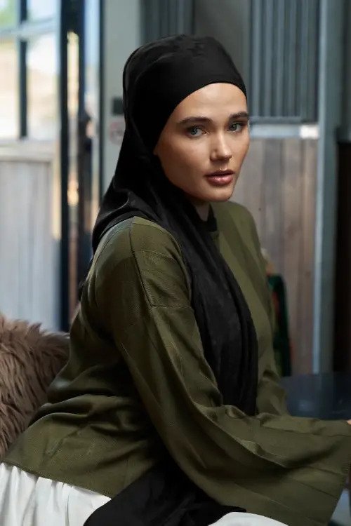 İpeksi Jakar Şal Papatya Desen - Siyah