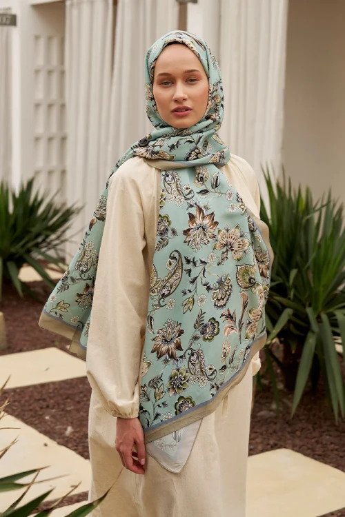 Curated Vintage Shawl - Mint
