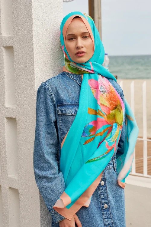 Curated Lilium Şal - Cam Göbeği