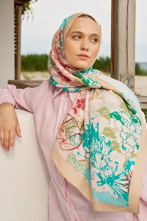 Curated Paradise Shawl - Beige