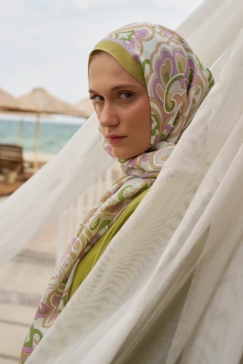 Curated Outline Shawl - Olive Green