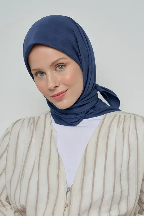 Pamuklu Eşarp Monogram Desen - Lacivert