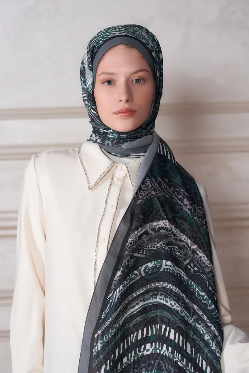 Heritage Hare Shawl - Dark Green