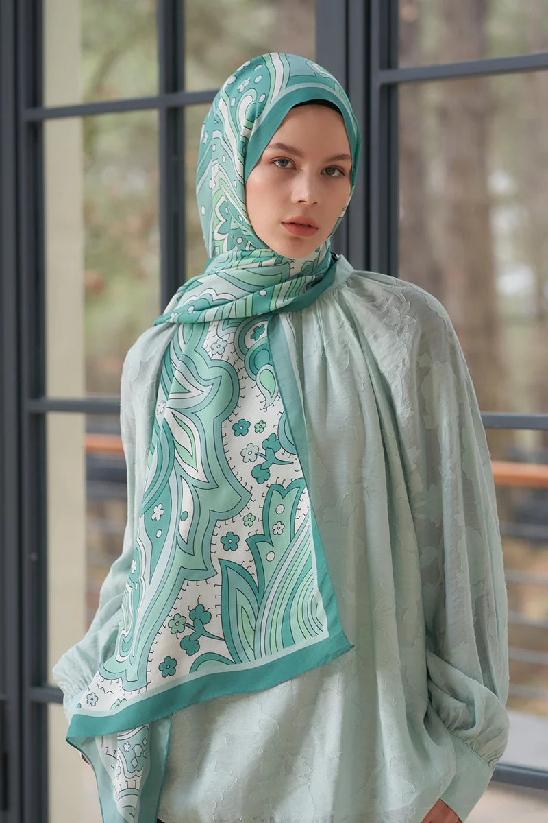 Heritage Nefha Shawl - Green
