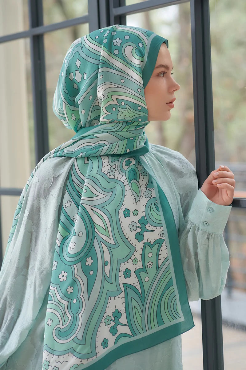 Heritage Nefha Shawl - Green