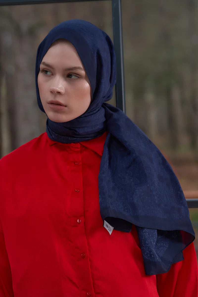 Heritage Saye Shawl - Navy Blue