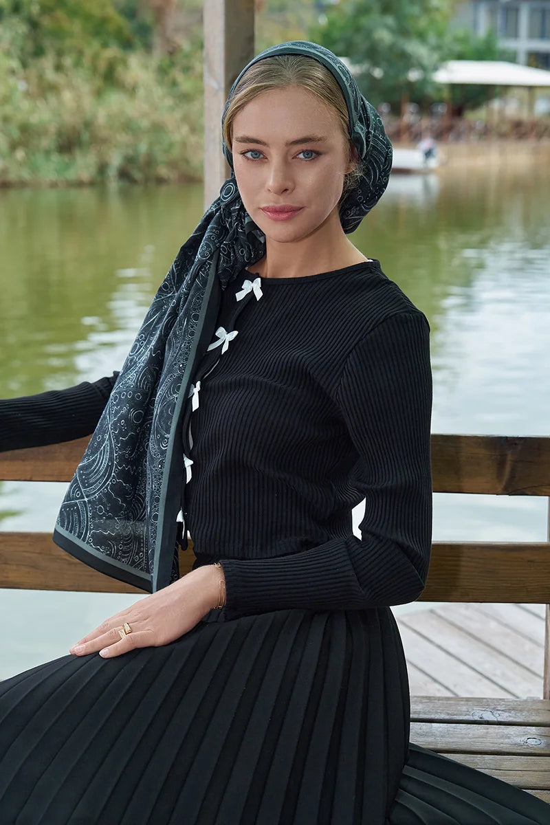 Astra Pattern Cotton Silk Shawl - Black