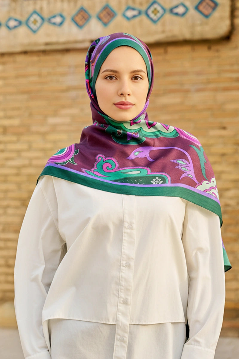 Bramble Floss Viscose Shawl - Green / Purple