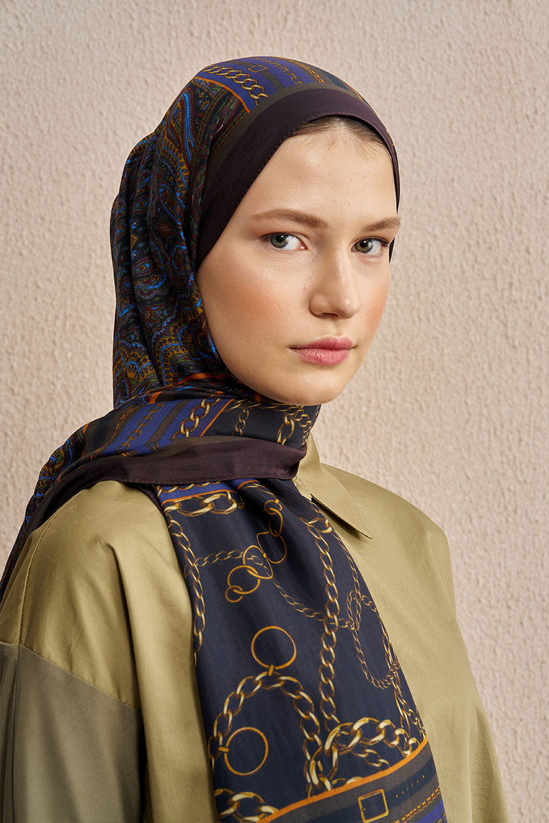 Celebrity Lustre Shawl - Navy Blue