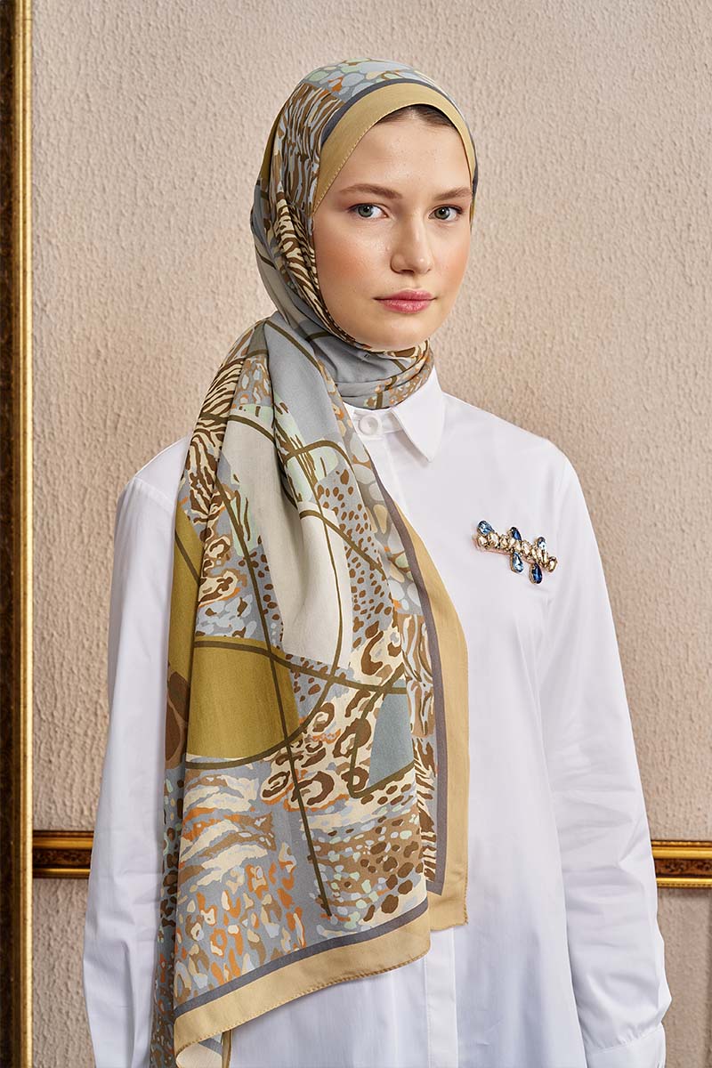 Celebrity Sable Shawl - Beige