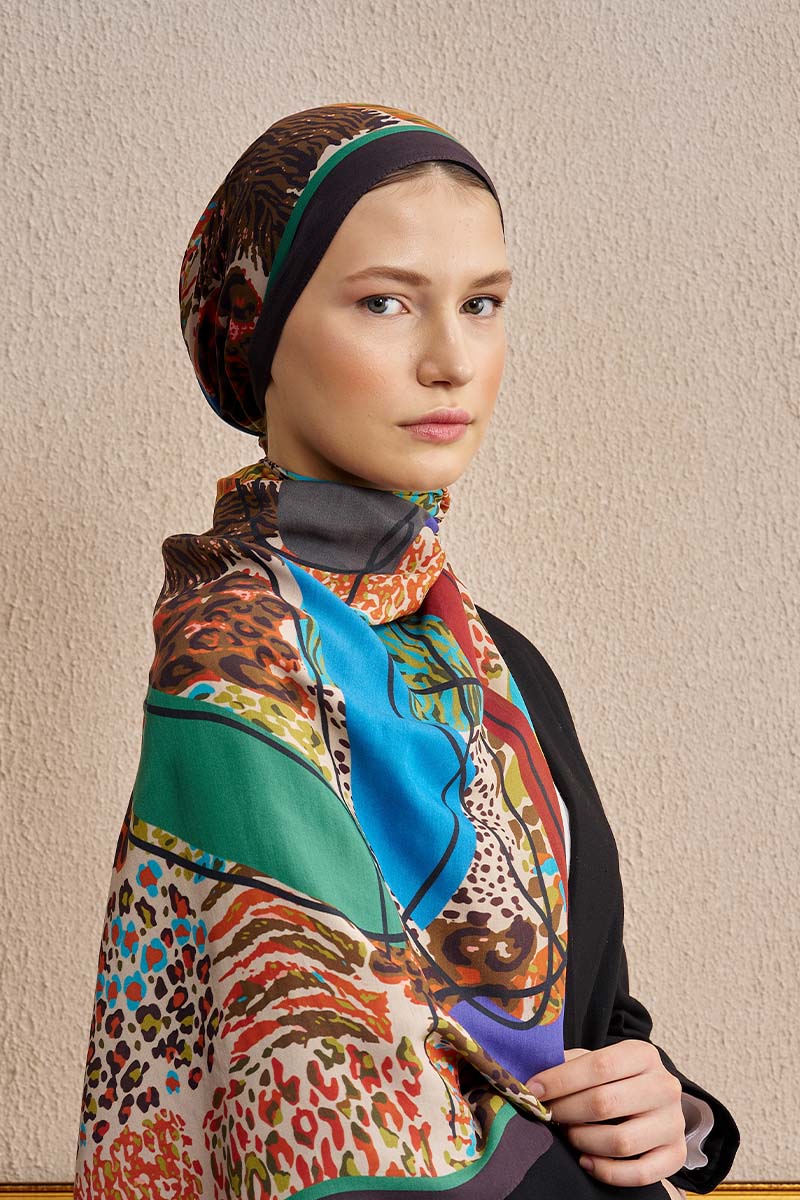 Celebrity Sable Shawl - Burgundy