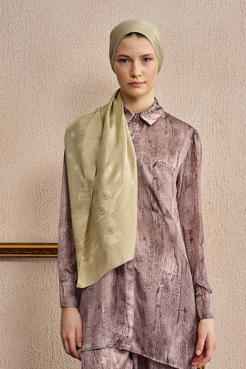 Double-Sided Logo Pattern Shawl - Green