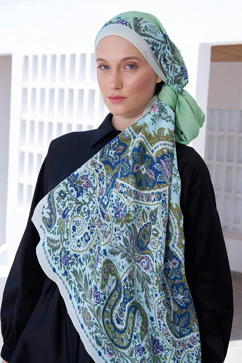 Curated Ethnic Shawl - Light Green