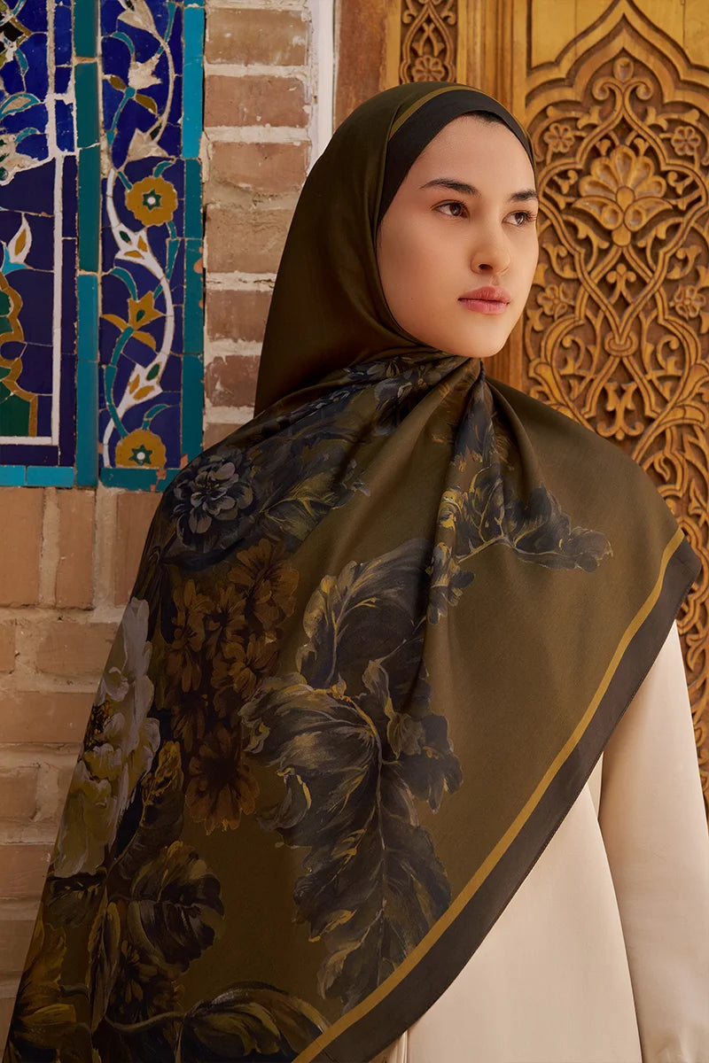 Floris Floss Viscose Shawl - Dark Green