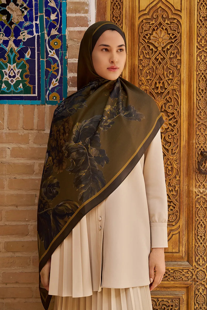 Floris Floss Viscose Shawl - Dark Green