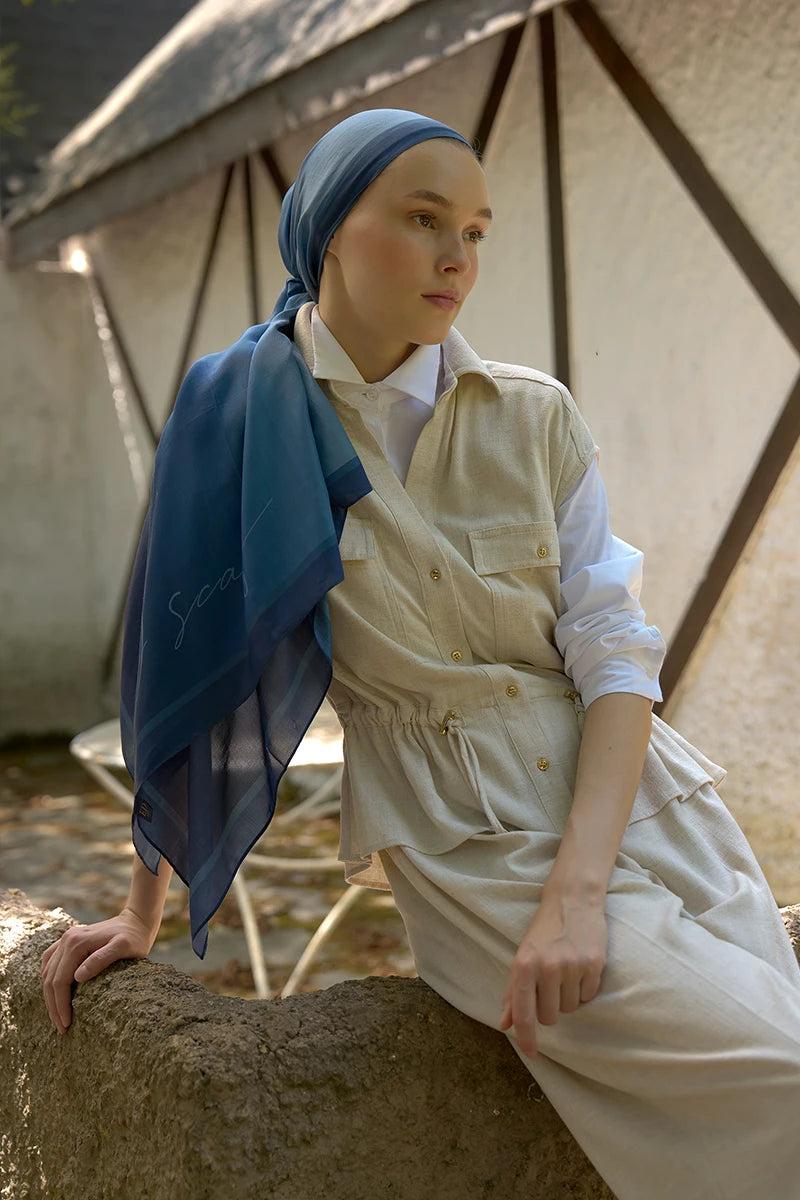 Inspired Gradient Pattern Shawl - Blue