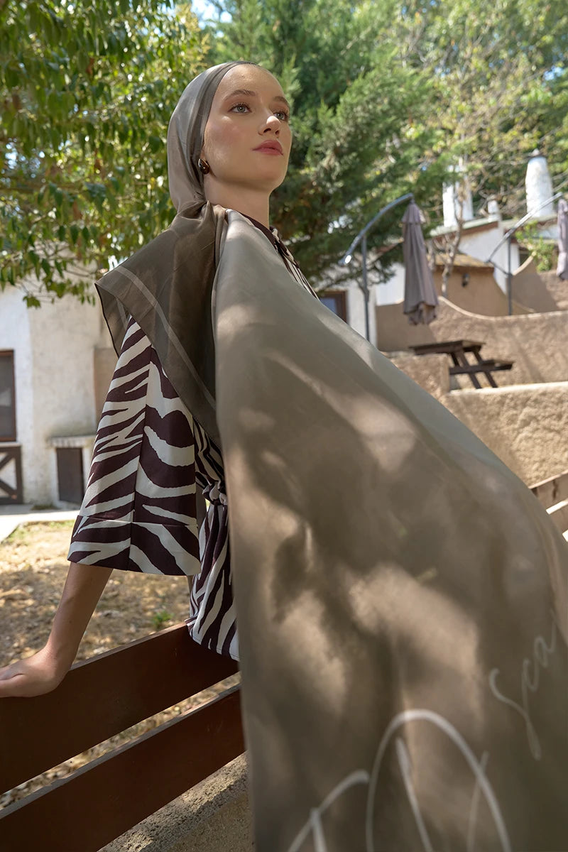 Inspired Gradient Pattern Shawl - Olive Green