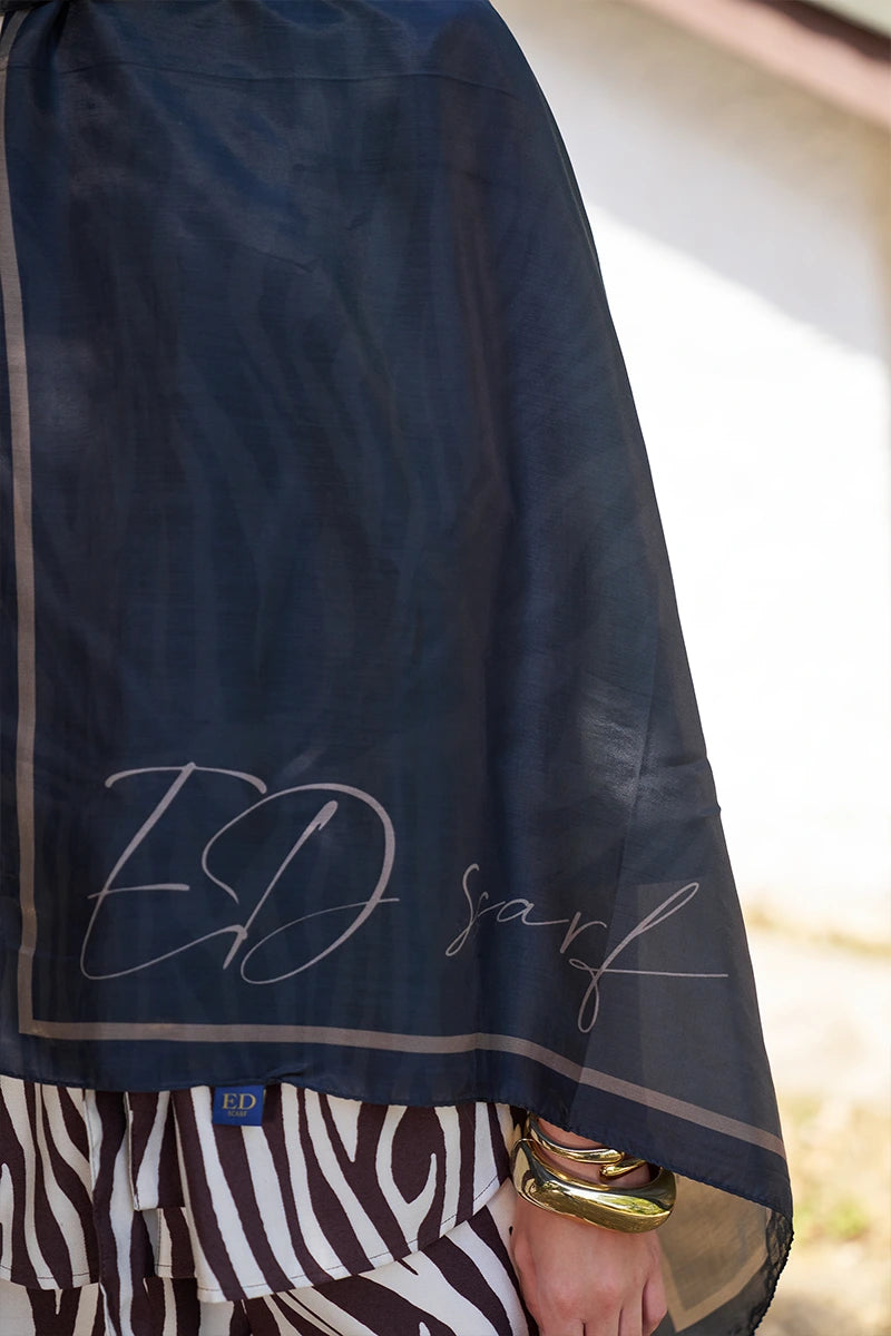 Inspired Gradient Pattern Shawl - Black