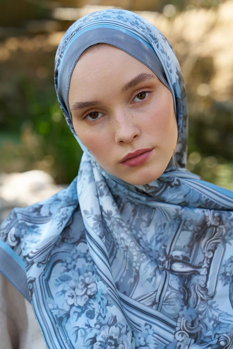 Inspired Esperanza Pattern Shawl - Blue