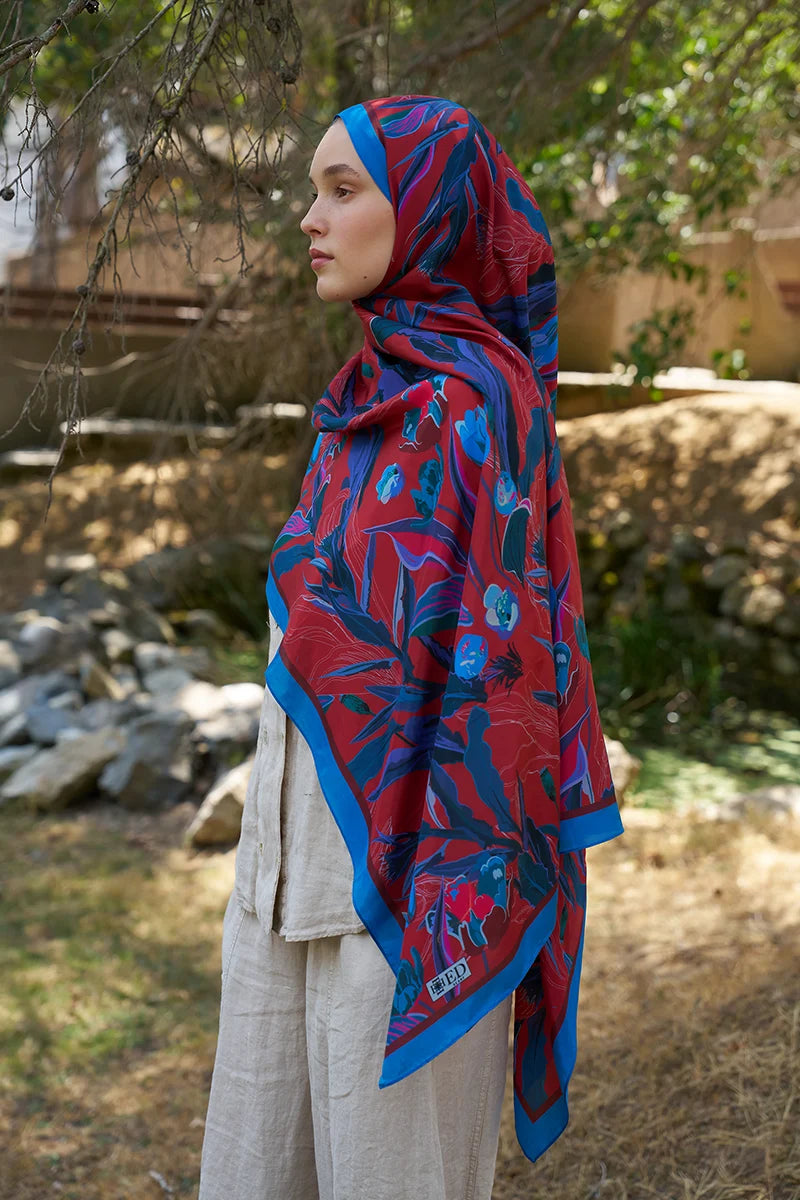 Inspired Muse Patterned Shawl - Red