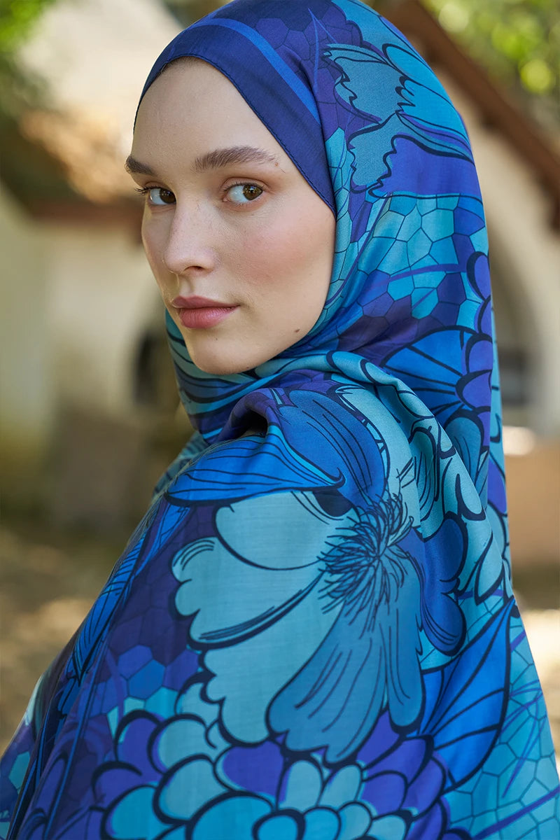 Inspired Velarose Pattern Shawl - Navy Blue