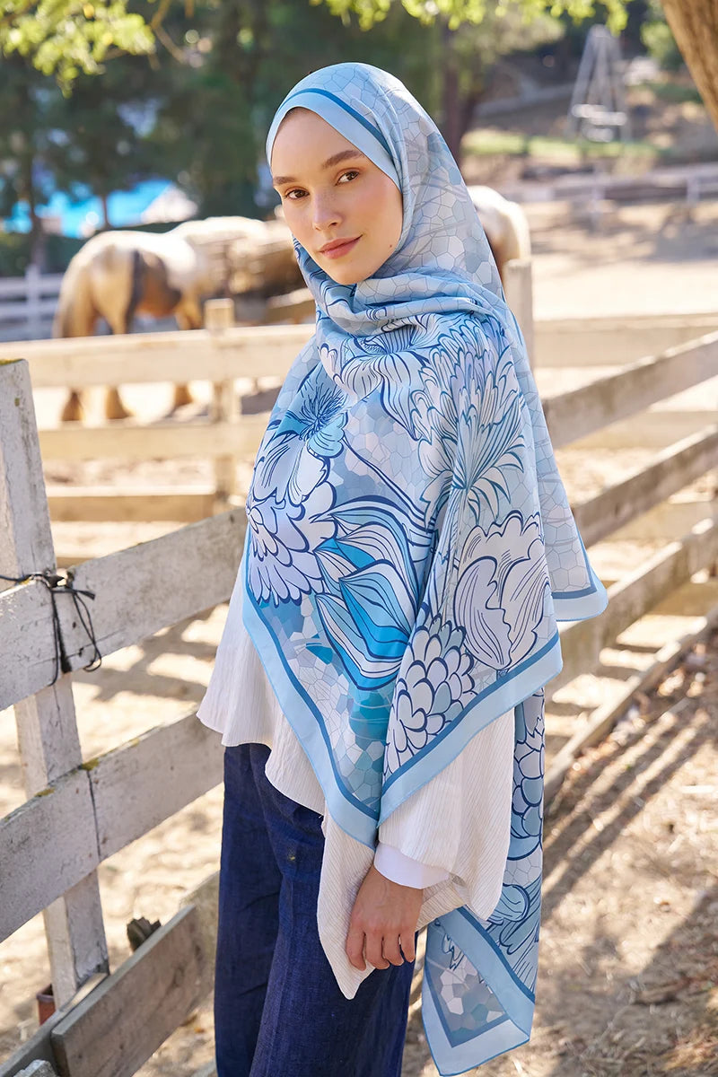 Inspired Velarose Pattern Shawl - Blue