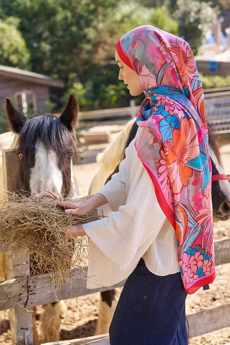 Inspired Velarose Pattern Shawl - Pink