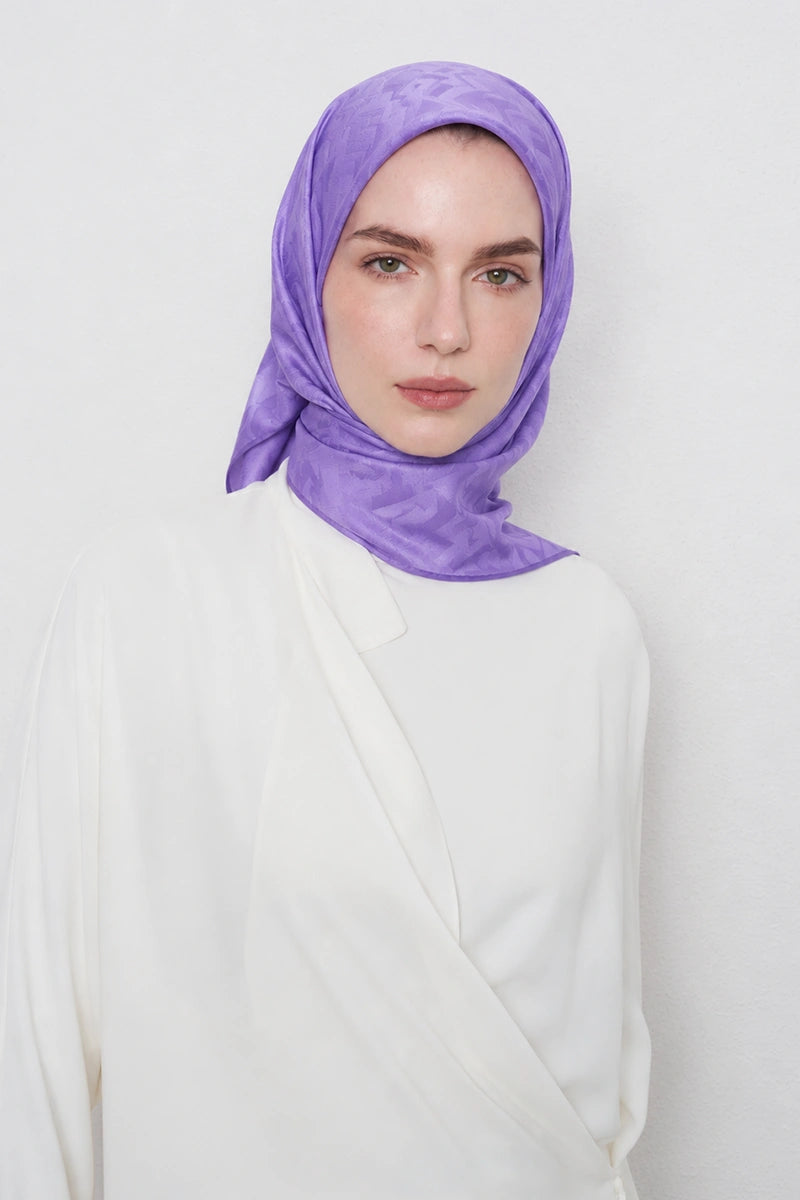 Silky Jacquard Shawl with Zigzag Pattern - Purple