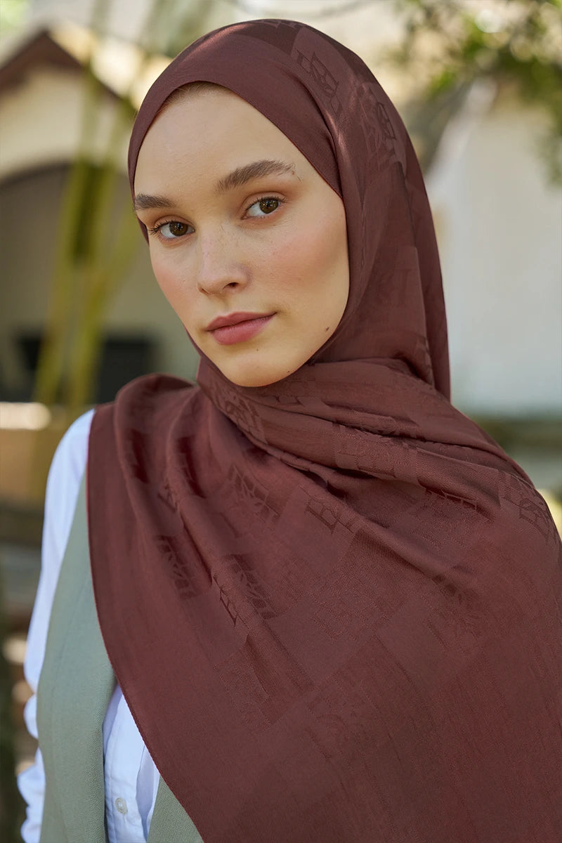 Naia Cotton Monogram Pattern Shawl - Reddish Brown