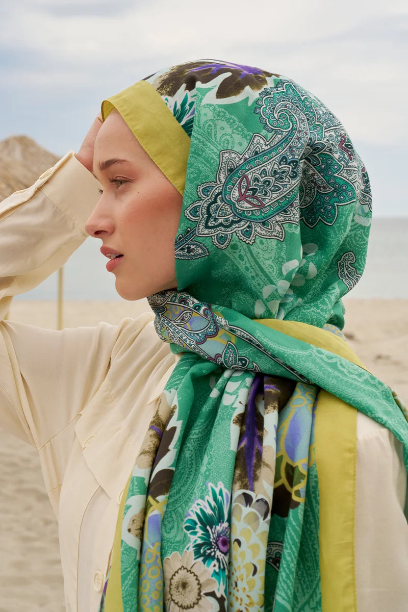 Elegant Patterned Cotton Silk Shawl - Green