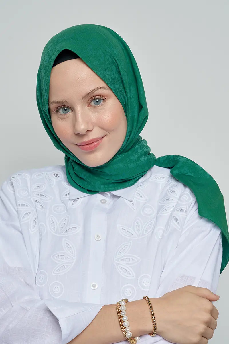Cotton Shawl with Floral Pattern - Benetton