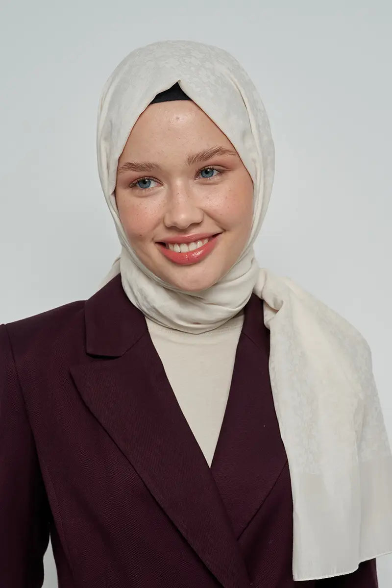 Cotton Shawl with Floral Pattern - Off-White