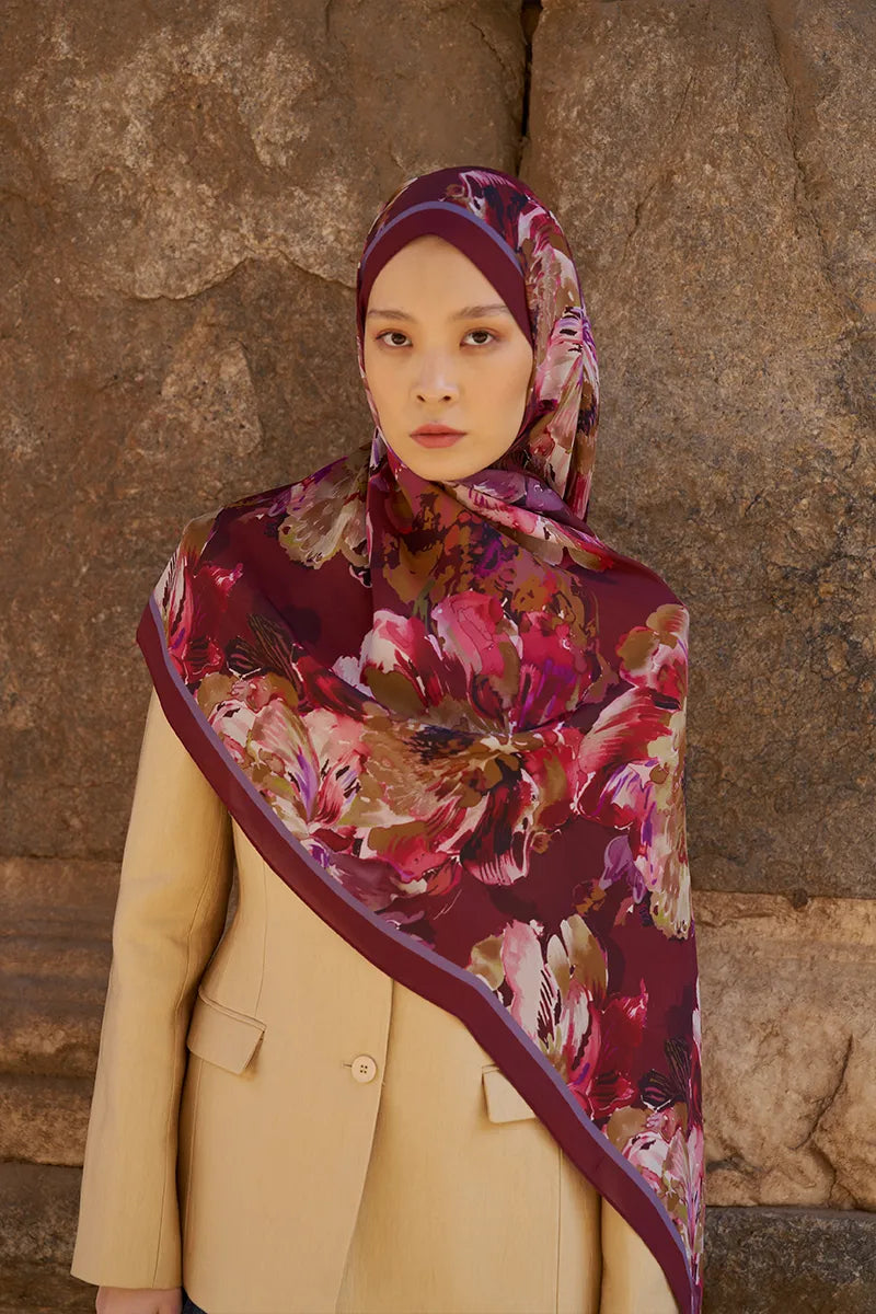 Sunrise Floral Pattern Shawl - Burgundy
