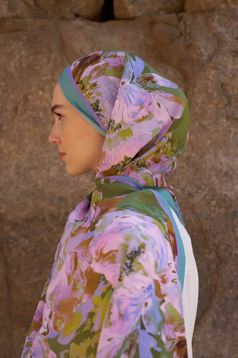 Sunrise Floral Pattern Shawl - Lilac