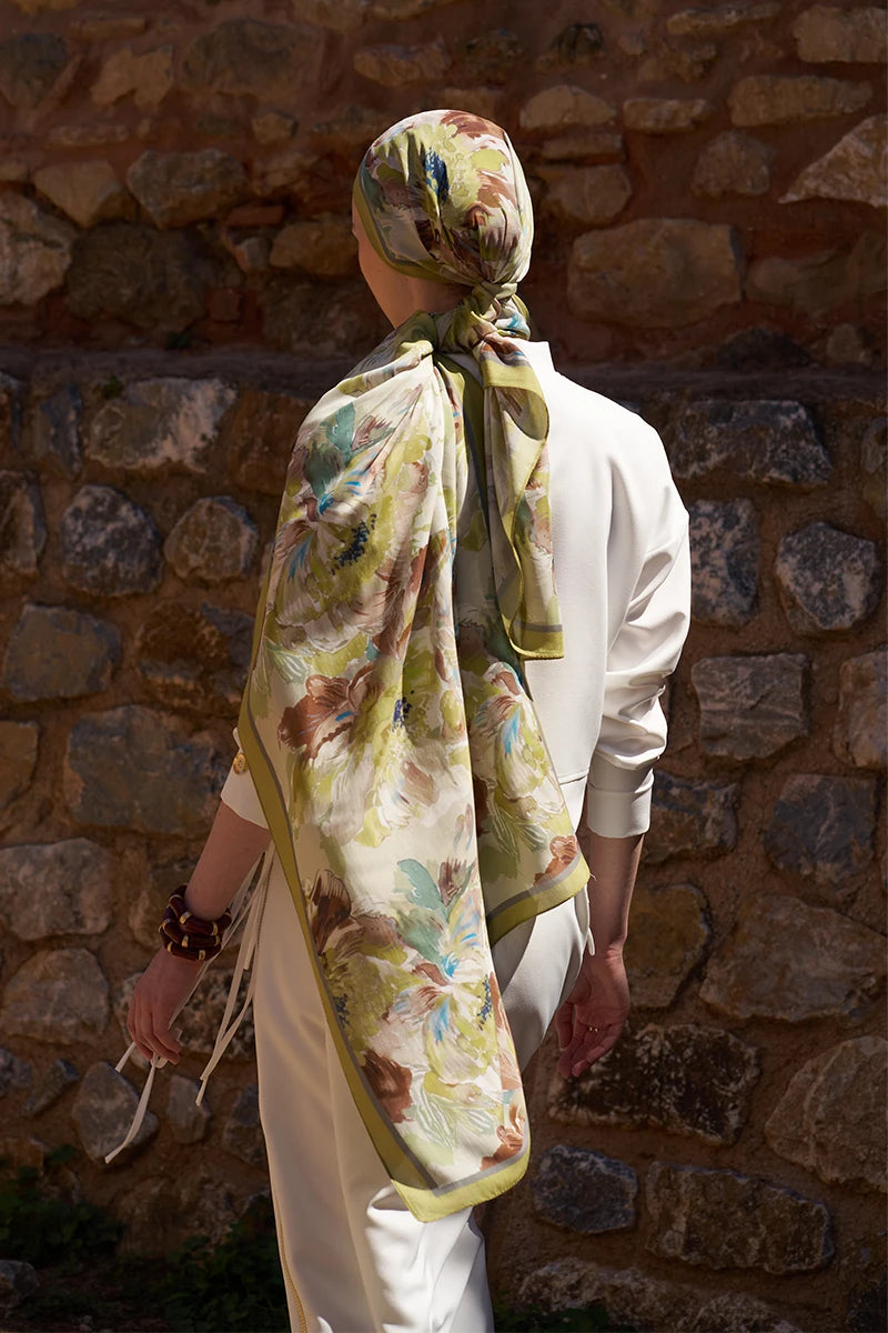 Sunrise Floral Pattern Shawl - Olive Green