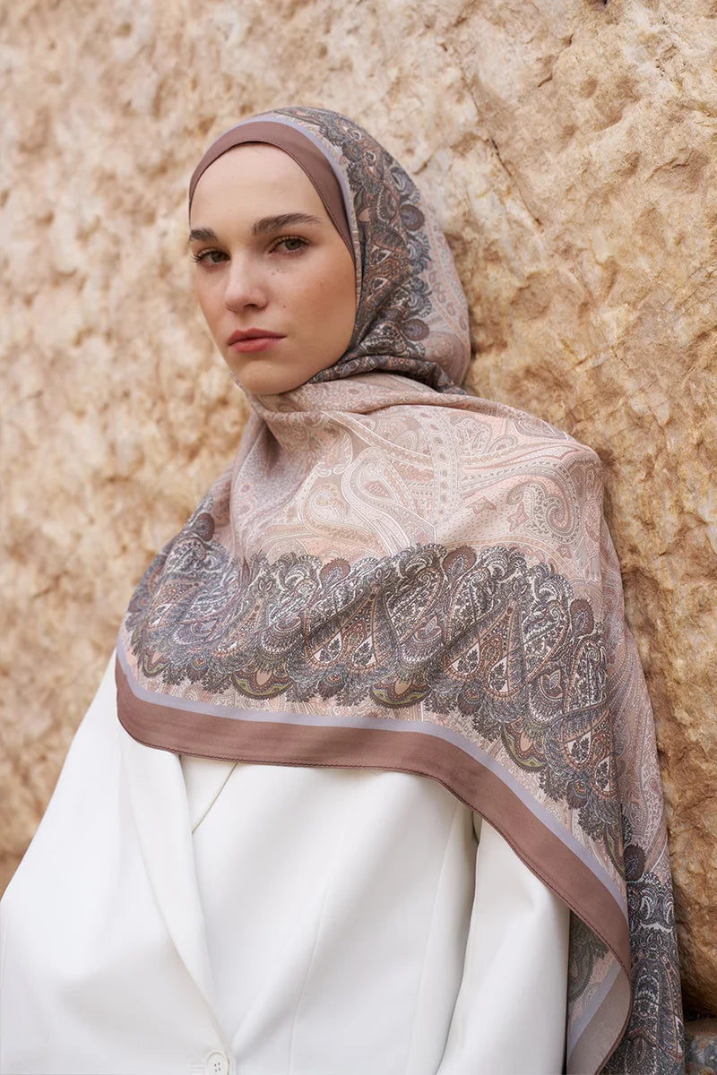 Sunrise Ethnic Pattern Shawl - Brown