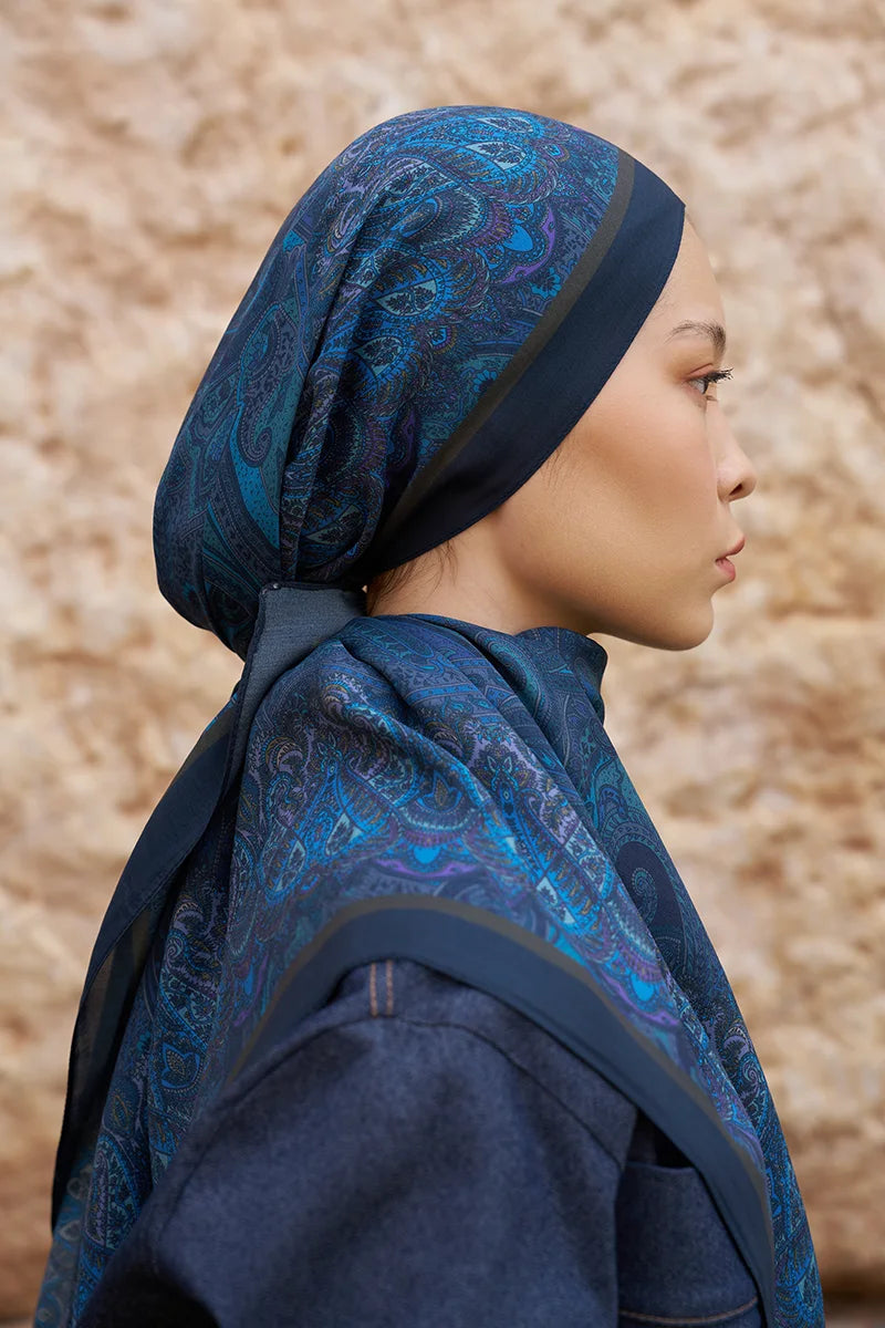 Sunrise Ethnic Pattern Shawl - Navy Blue