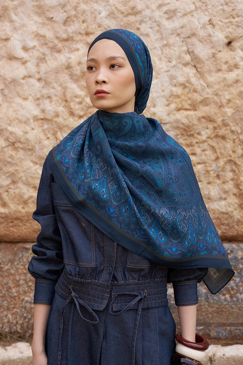 Sunrise Ethnic Pattern Shawl - Navy Blue