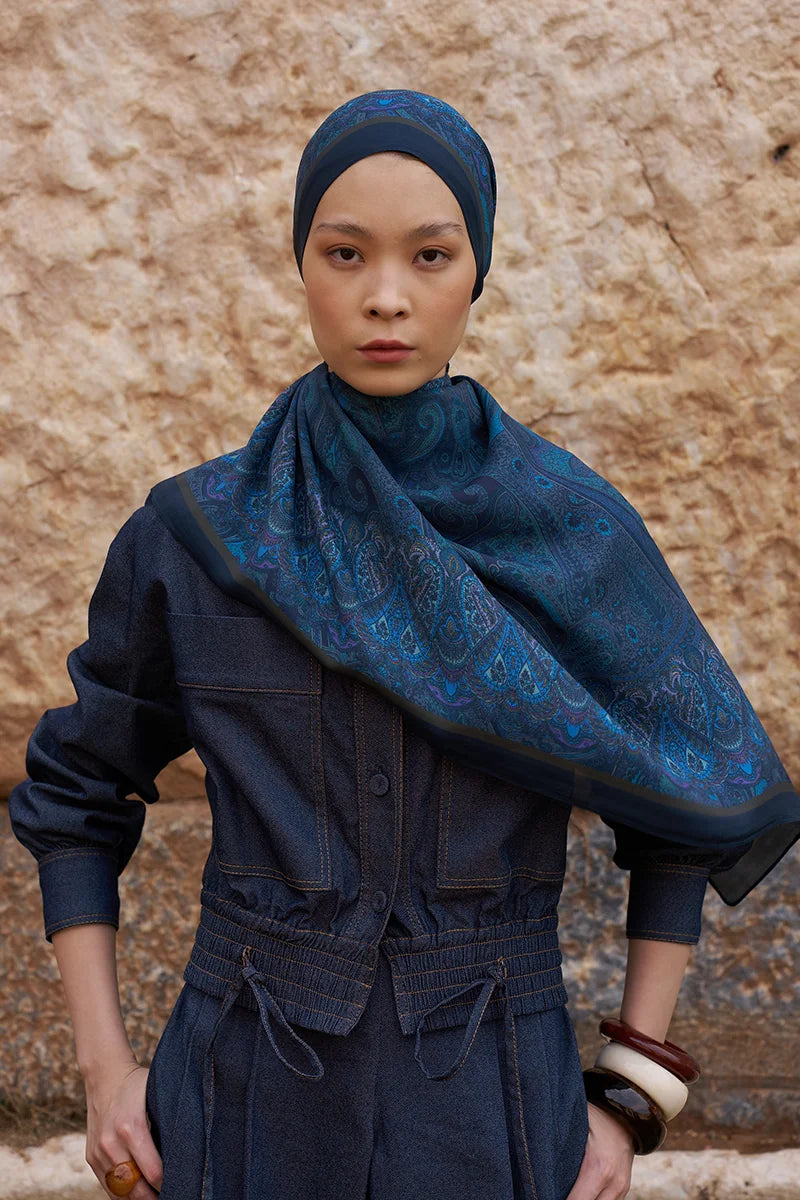 Sunrise Ethnic Pattern Shawl - Navy Blue