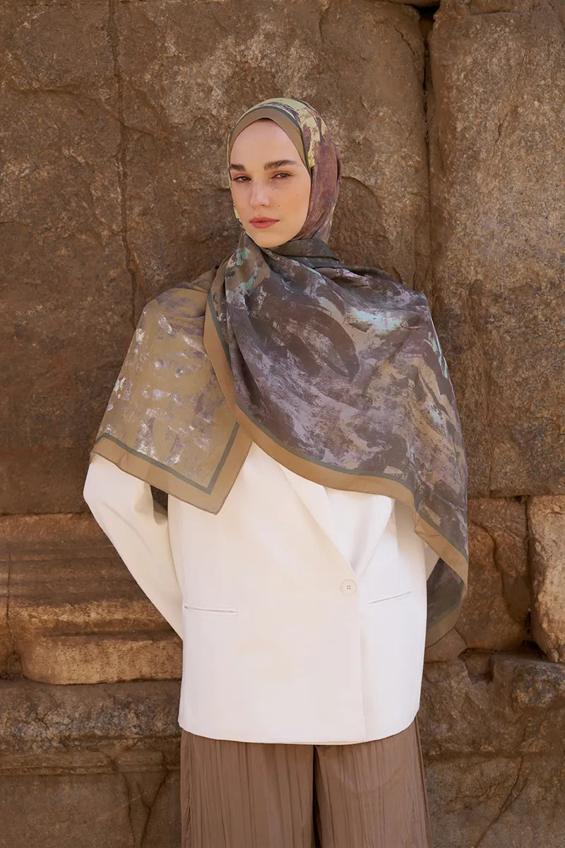 Sunrise Brush Pattern Shawl - Beige