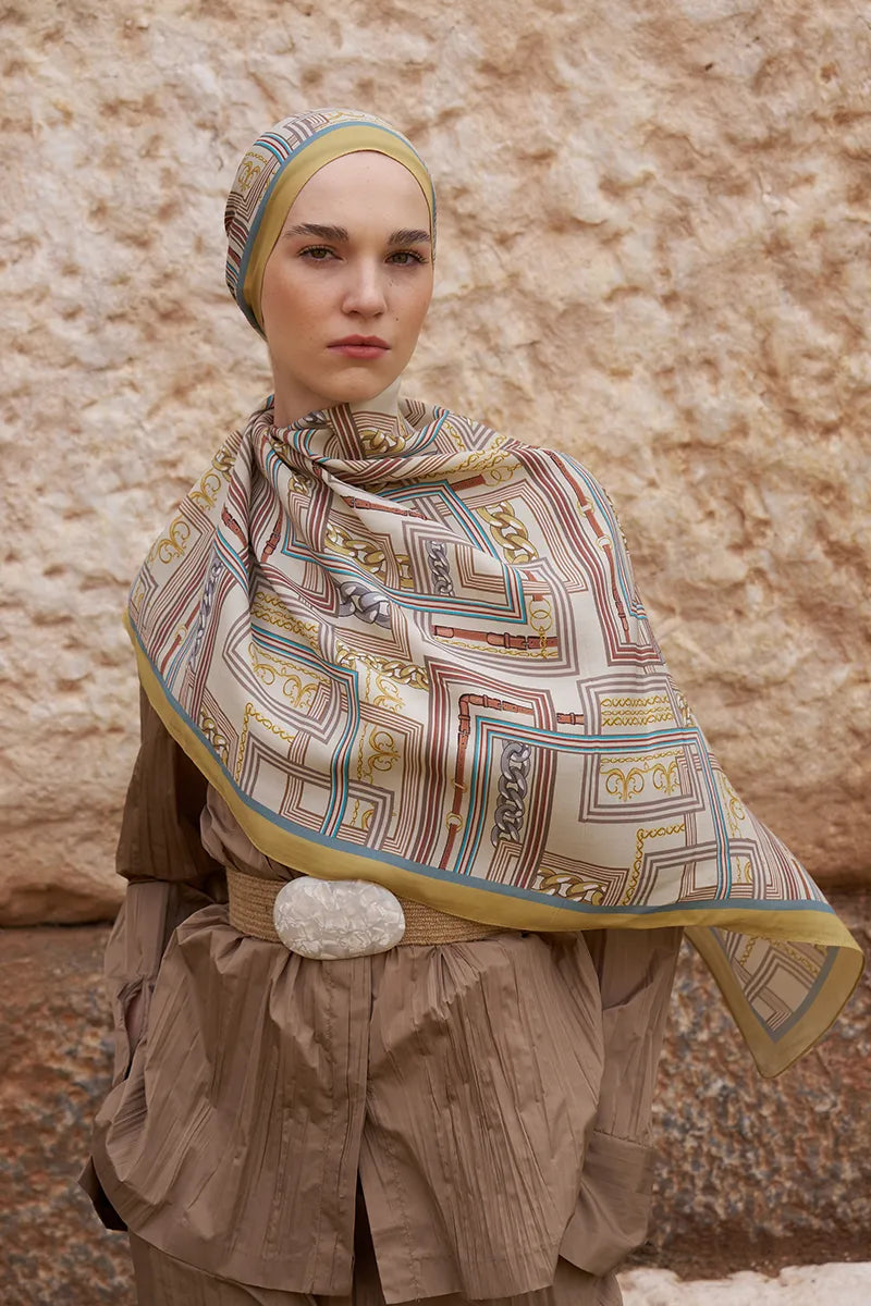 Sunrise Geometric Pattern Shawl - Yellow