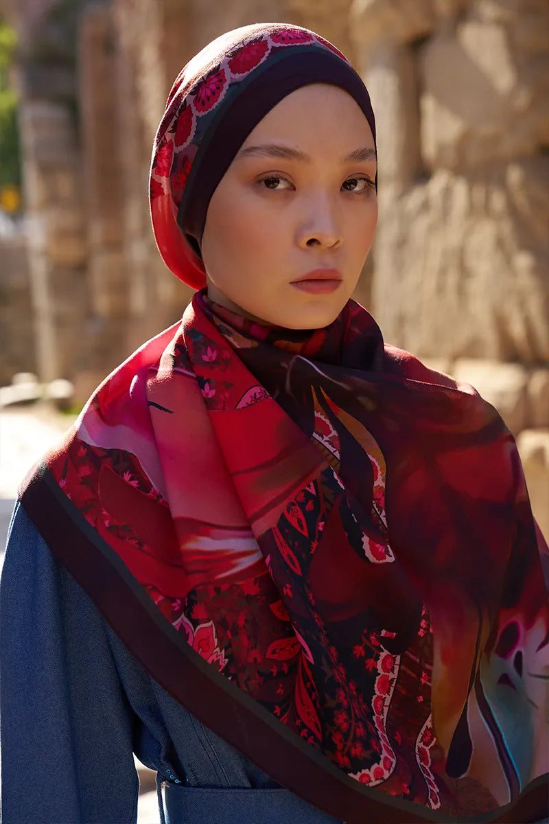Sunrise Carnival Pattern Shawl - Plum