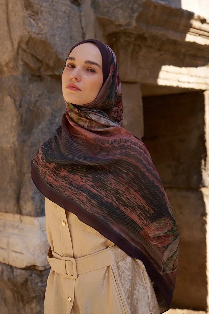 Sunrise Lily Pattern Shawl - Burgundy