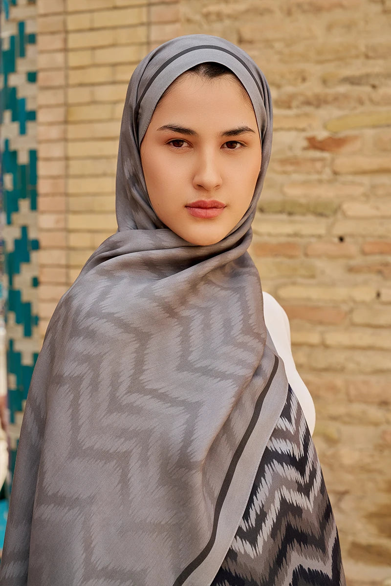 Velisse Floss Viscose Shawl - Gray