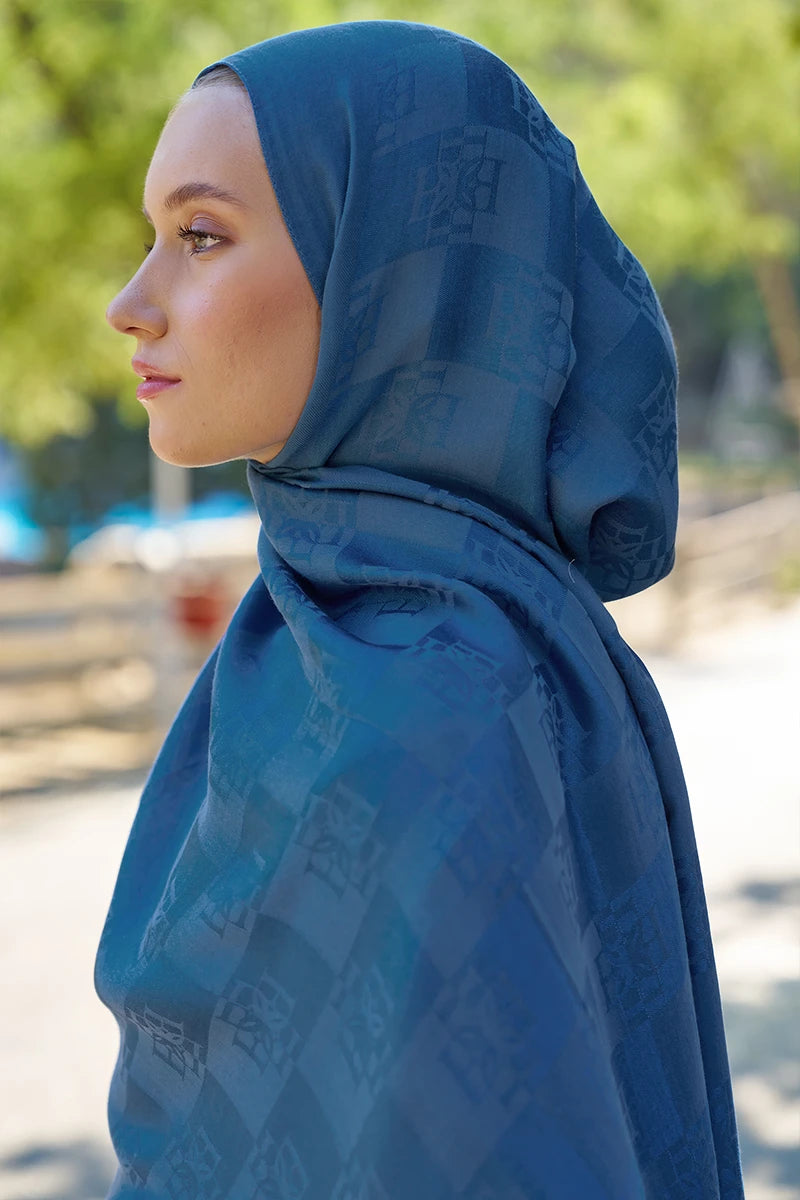 Naia Cotton Monogram Pattern Shawl - Indigo