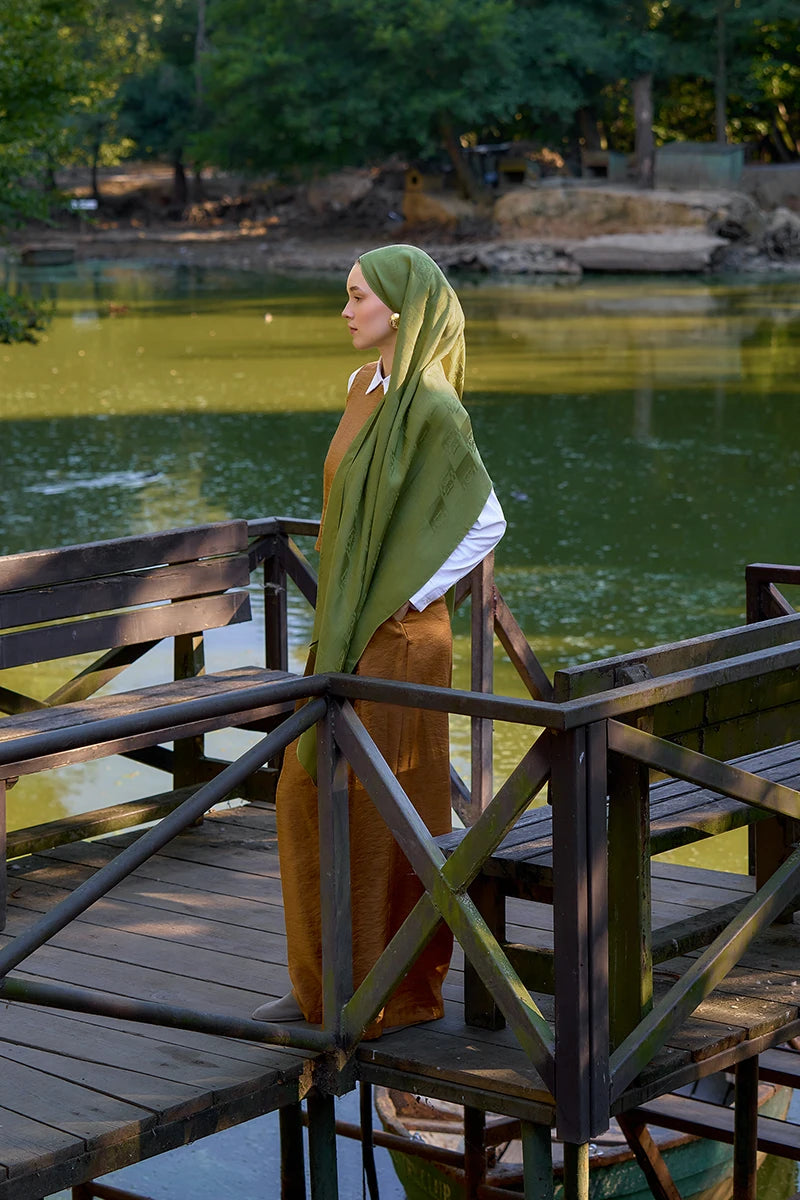 Naia Cotton Monogram Pattern Shawl - Green