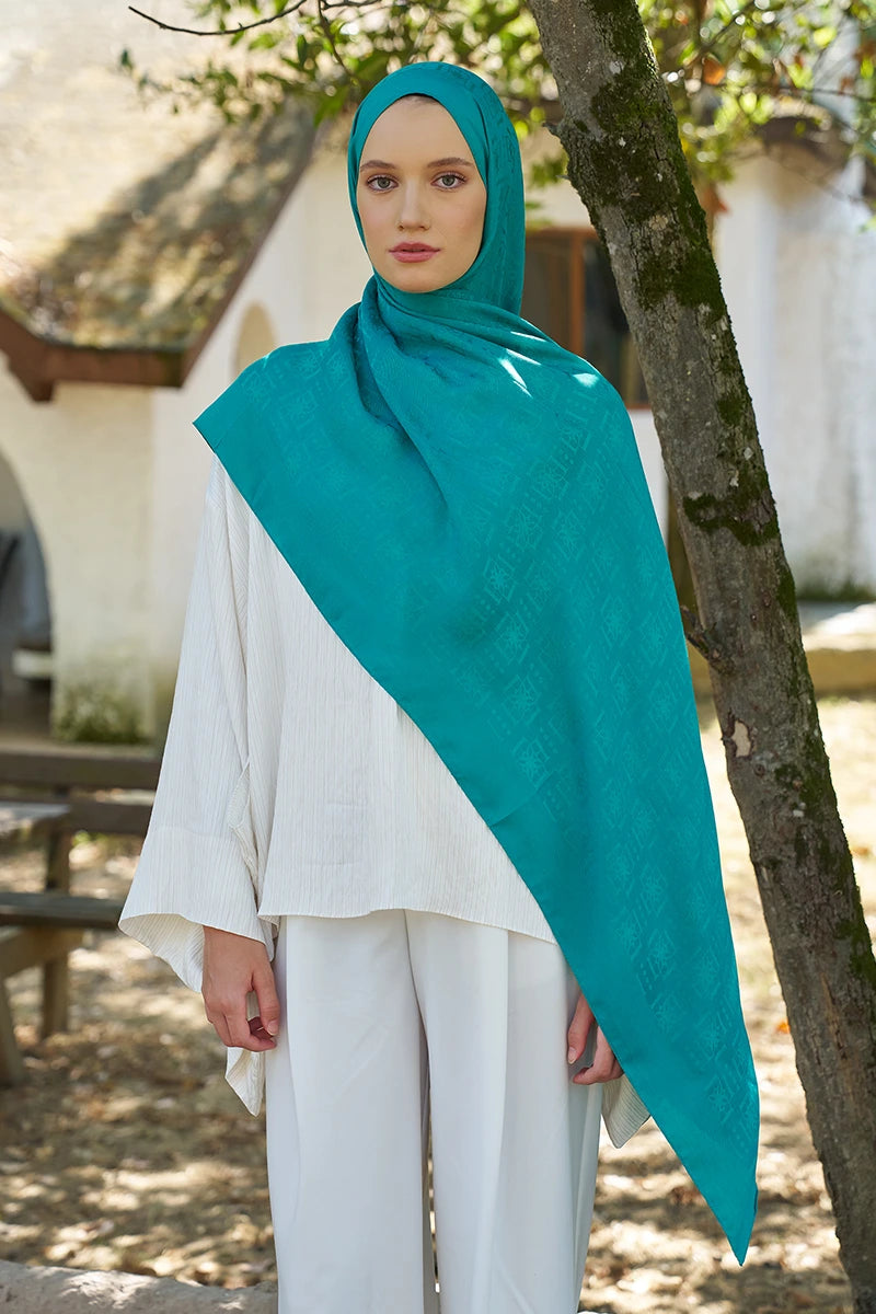 Naia Cotton Logo Pattern Shawl - Benetton