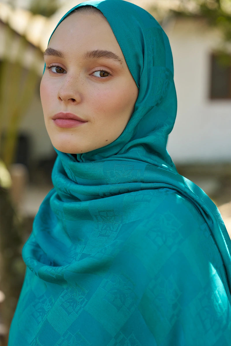 Naia Cotton Monogram Pattern Shawl - Benetton