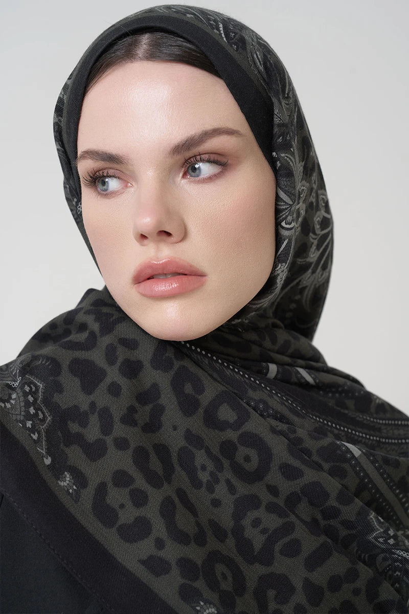 Yün İpek Şal Feline Leopar Desen - Siyah