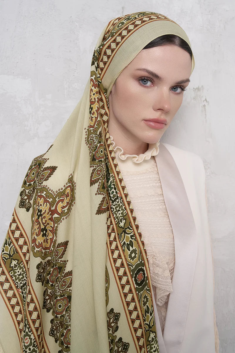 Wool Silk Shawl Veilis Pattern - Beige